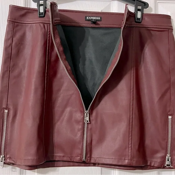 EXPRESS Faux Leather Zippered Mini - Picture 2 of 5